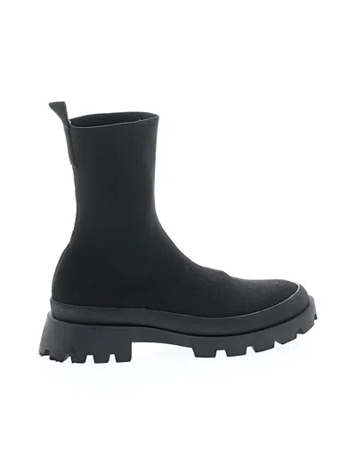 Pre-owned Zara Ankle Boots In Black