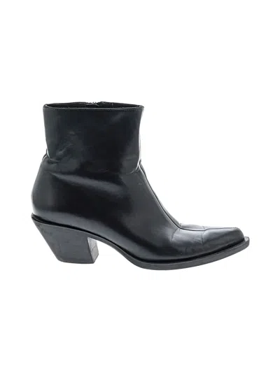 Pre-owned Zara Ankle Boots In Black