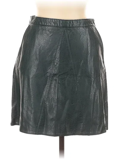 Pre-owned Zara Basic Faux Leather Skirt In Black