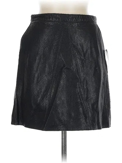 Pre-owned Zara Basic Faux Leather Skirt In Black