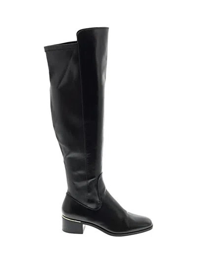 Pre-owned Zara Boots In Black