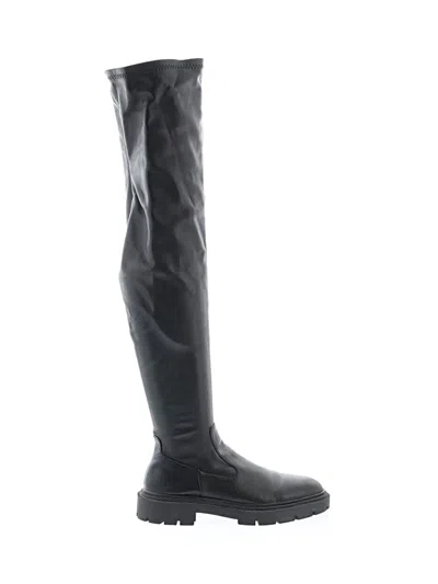 Pre-owned Zara Boots In Black