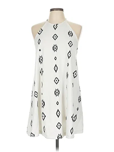 Pre-owned Zara Casual Dress In White