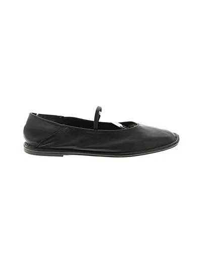 Pre-owned Zara Flats In Black