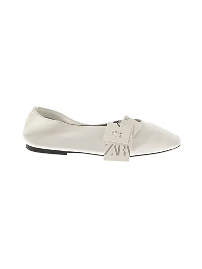 Pre-owned Zara Flats In Ivory