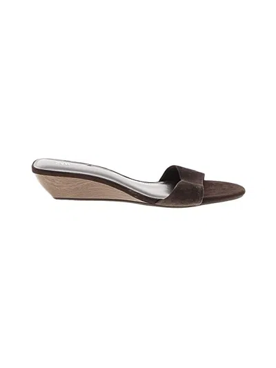 Pre-owned Zara Sandals In Brown