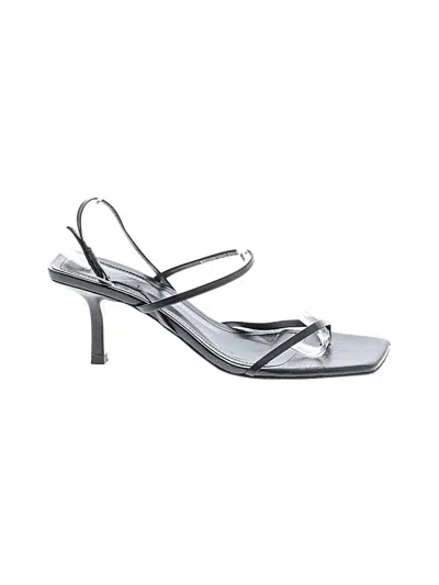 Pre-owned Zara Sandals In Gray