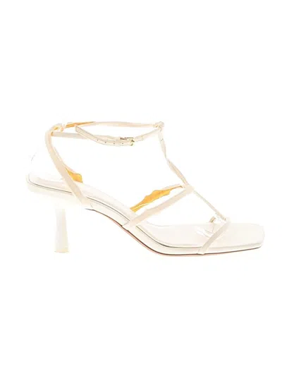 Pre-owned Zara Sandals In Ivory