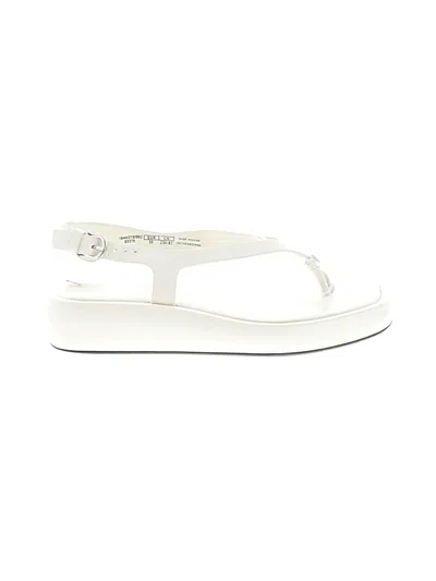 Pre-owned Zara Sandals In White
