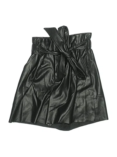 Pre-owned Zara Shorts In Black