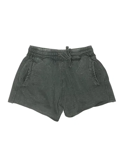 Pre-owned Zara Shorts In Green