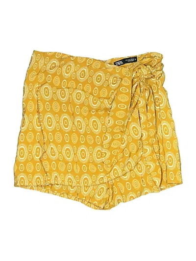 Pre-owned Zara Shorts In Yellow