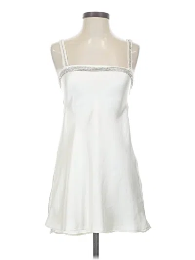 Pre-owned Zara Sleeveless Blouse In White