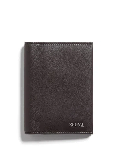 Zegna Secondskin Passport Case In Brown