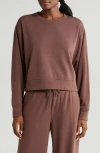 Zella Amazing Lite Cali Crew Sweatshirt In Gold