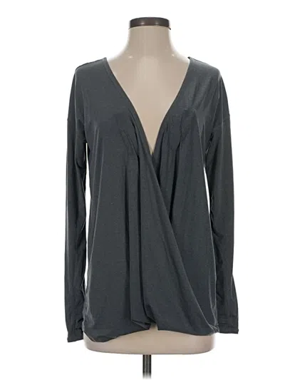 Pre-owned Zella Long Sleeve T-shirt In Gray