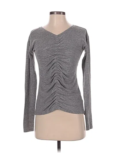 Pre-owned Zella Long Sleeve T-shirt In Gray