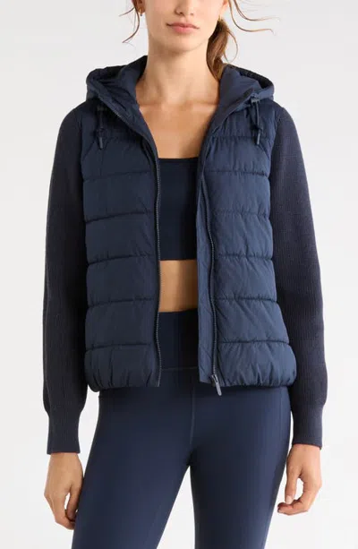 Zella Lumen Hybrid Quilted Jacket In Blue