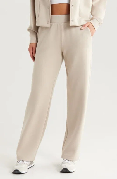 Zella Luxe Wide Leg Pocket Pants In Tan Oxford