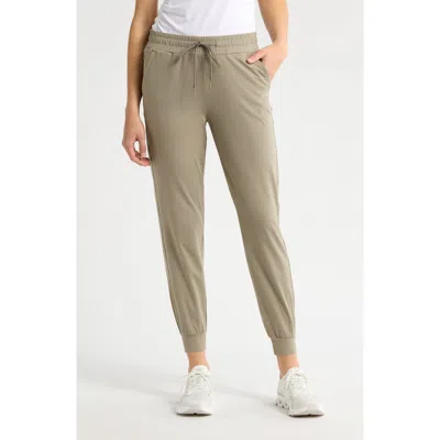 Zella Move In Pocket Joggers