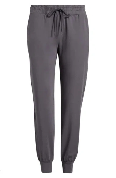 Zella Move In Pocket Joggers In Grey Forged