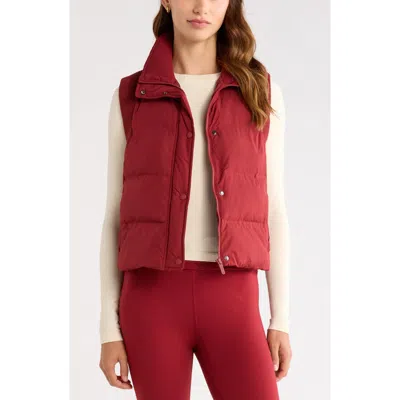 Zella Rib Trim Puffer Vest In Red Autumn