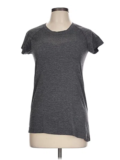 Pre-owned Zella Short Sleeve T-shirt In Gray