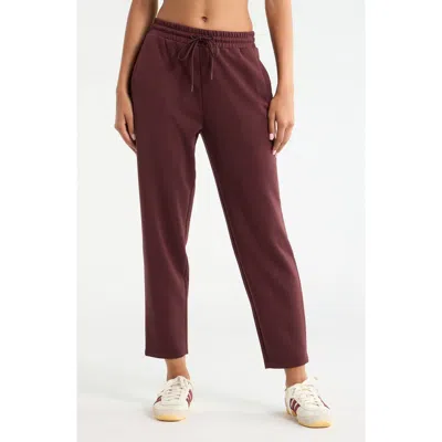 Zella Soft Luxe Ankle Pants In Burgundy