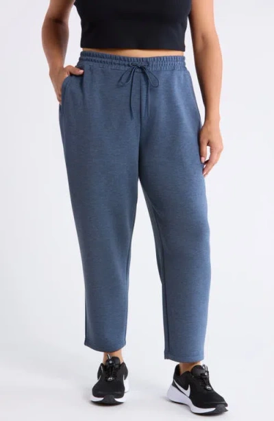 Zella Soft Luxe Tapered Ankle Pants In Blue
