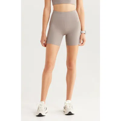 Zella Studio Luxe Pocket Bike Shorts In Gray
