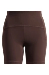Zella Studio Luxe Pocket Bike Shorts In Brown Mole
