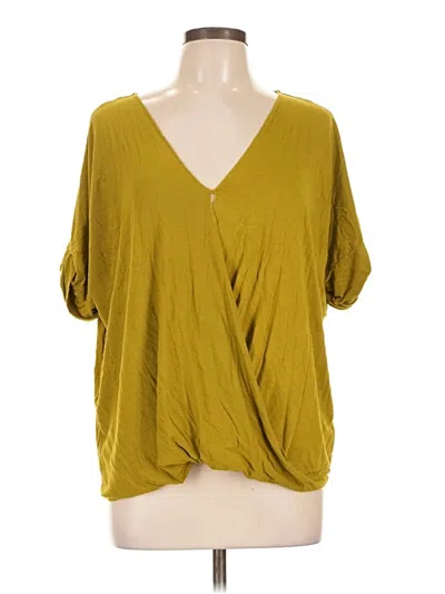 Pre-owned Zenana 3/4 Sleeve T-shirt In Green