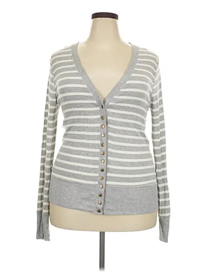 Pre-owned Zenana Long Sleeve Henley Shirt In Gray