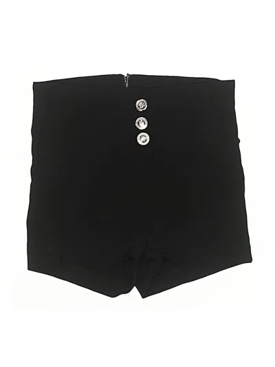 Pre-owned Zenana Outfitters Shorts In Black