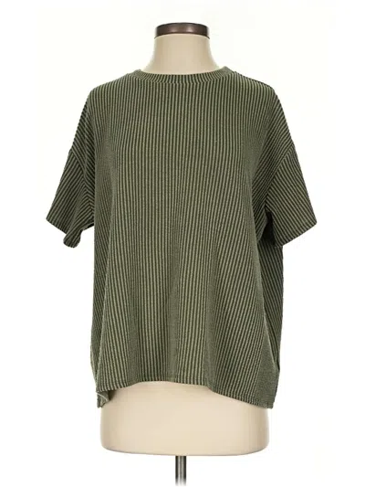 Pre-owned Zenana Short Sleeve T-shirt In Green