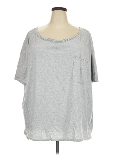 Pre-owned Zenana Short Sleeve T-shirt In Silver