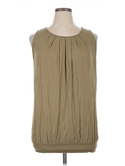 Pre-owned Zenana Sleeveless Blouse In Green