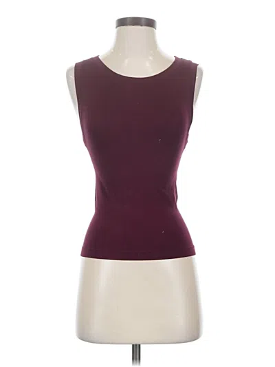 Pre-owned Zenana Sleeveless T-shirt In Burgundy