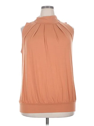 Pre-owned Zenana Sleeveless T-shirt In Tan