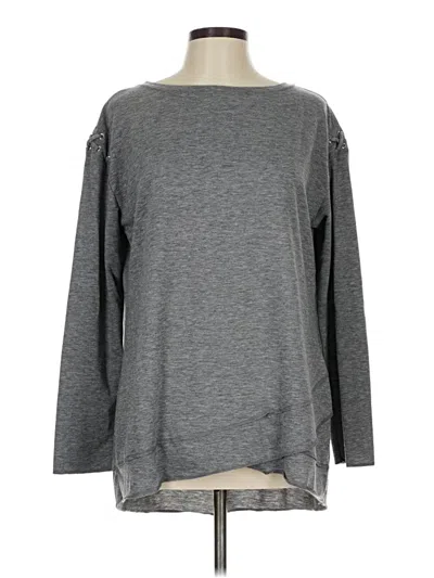 Pre-owned Zenergy By Chico's 3/4 Sleeve T-shirt In Gray