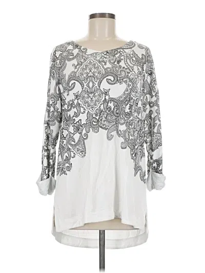 Pre-owned Zenergy By Chico's 3/4 Sleeve T-shirt In Silver