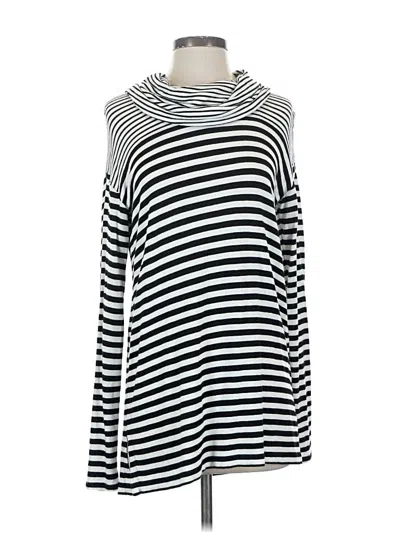 Pre-owned Zenergy By Chico's Long Sleeve Turtleneck In Black