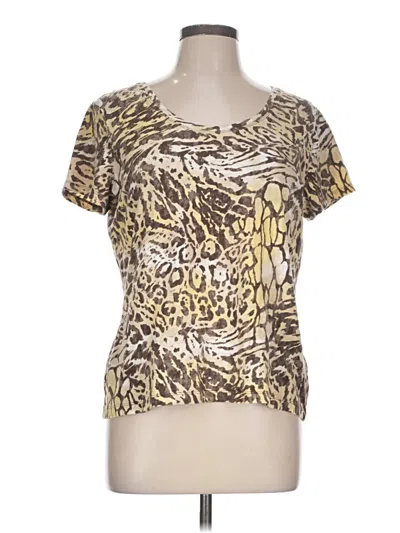 Pre-owned Zenergy By Chico's Short Sleeve T-shirt In Gold