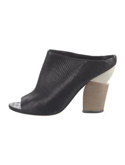 Pre-owned Zero + Maria Cornejo Leather Slides