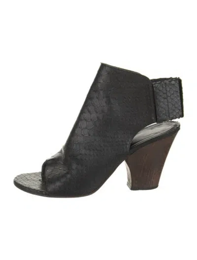 Pre-owned Zero + Maria Cornejo Snakeskin Slingback Sandals In Black