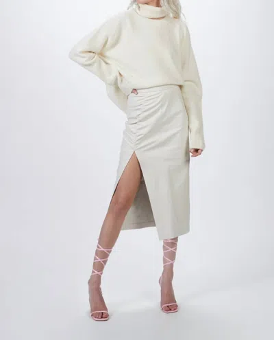 Zeynep Arcay Cashmere Turtleneck Jumper In Off White In Beige
