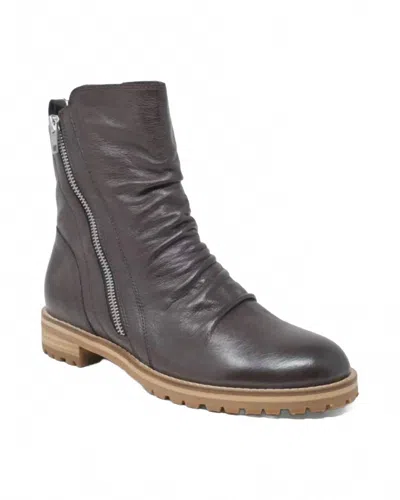 Ziera Women's Madoc Leather Ankle Boots In Chocolate In Gold