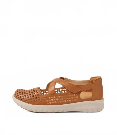Ziera Women's Sachet Xf Flat Shoes In Dark Tan Leather In Multi