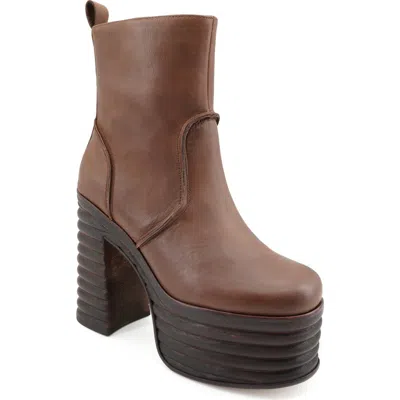 Zigi Argelia Waterproof Platform Bootie In Brown