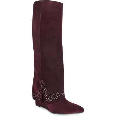 Zigi Knee High Boot In Wine Suede